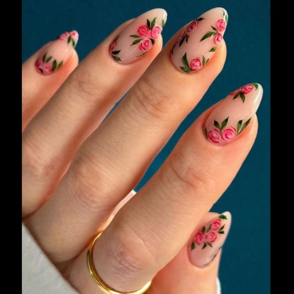 Flower Press On Nails - Picture 2 of 8